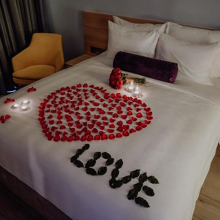 Carinae Danang Hotel Kültér fotó